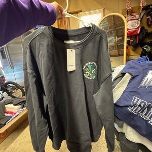 Goodfellow & Co Gray Crewneck Sweater with Classic Design